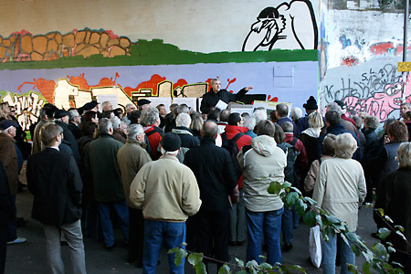 Der redner und die Teilnehmer